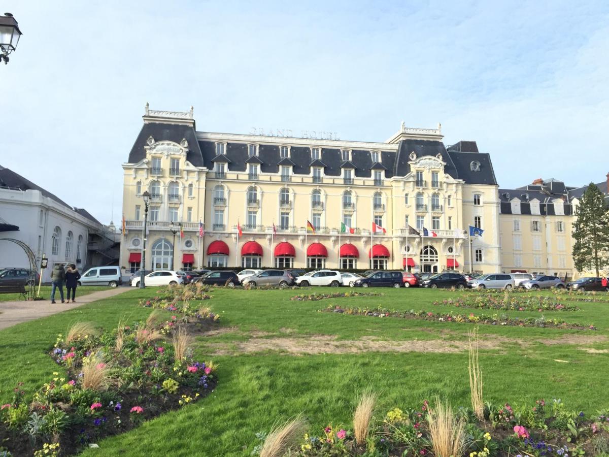 Chez Edwige A Cabourg Thalasso Plage Wifi Bagian luar foto